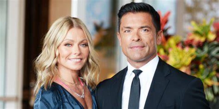 Mark Consuelos Biography, Age, Height, Wife, Net Worth, Family