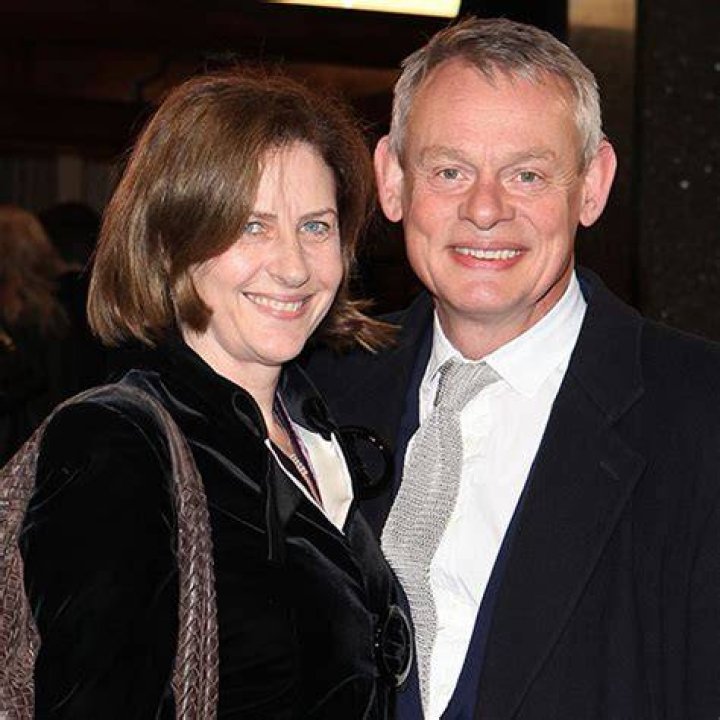 Martin Clunes Biography, Age, Height, Wife, Net Worth, Family