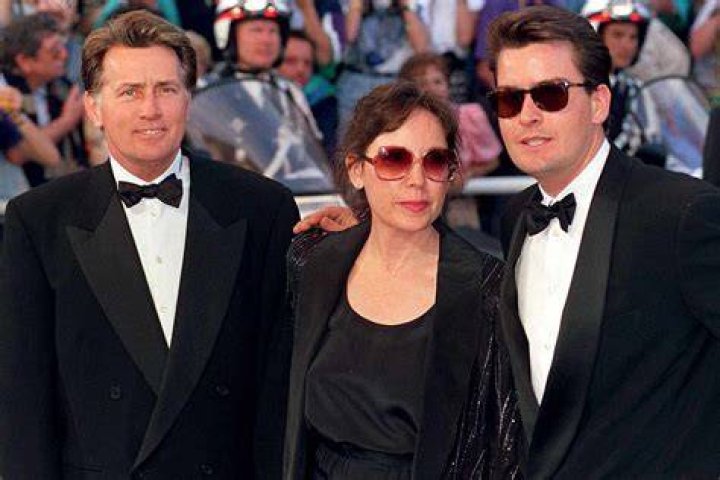 Martin Sheen Biography, Age, Height, Wife, Net Worth, Family