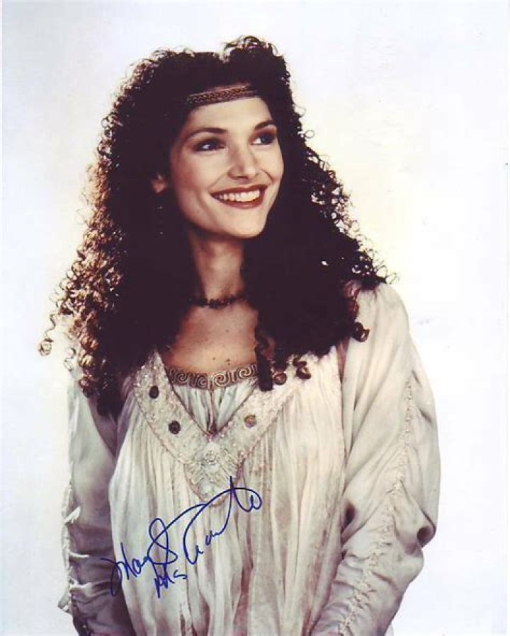 Mary Elizabeth Mastrantonio Biography, Age, Height, Husband, Net Worth, Family