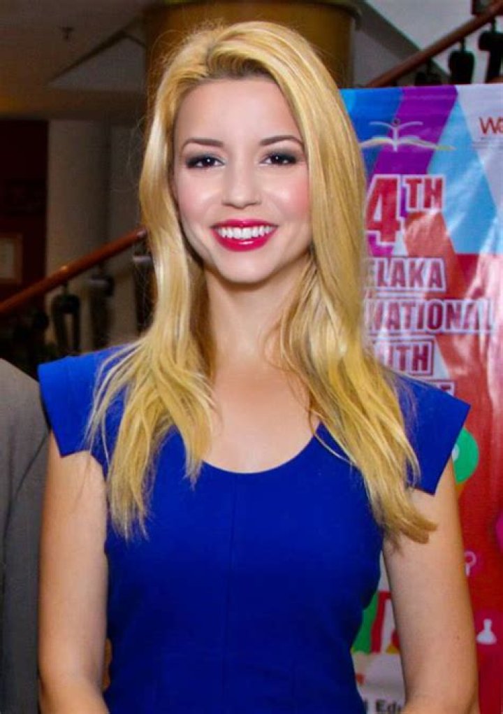Masiela Lusha Biography, Age, Height, Husband, Net Worth, Family