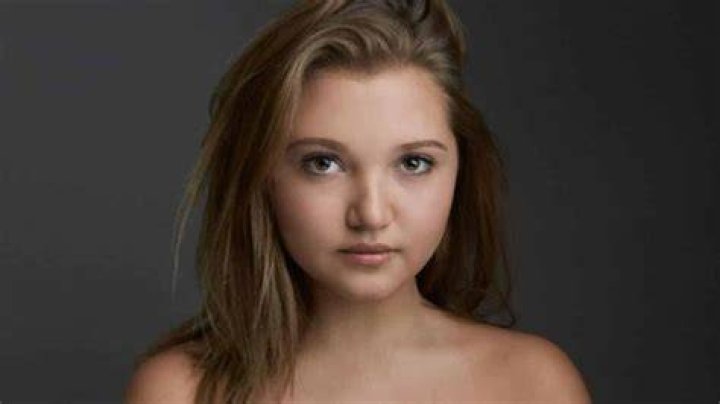 Mia McKenna-Bruce Biography, Age, Height, Husband, Net Worth, Family