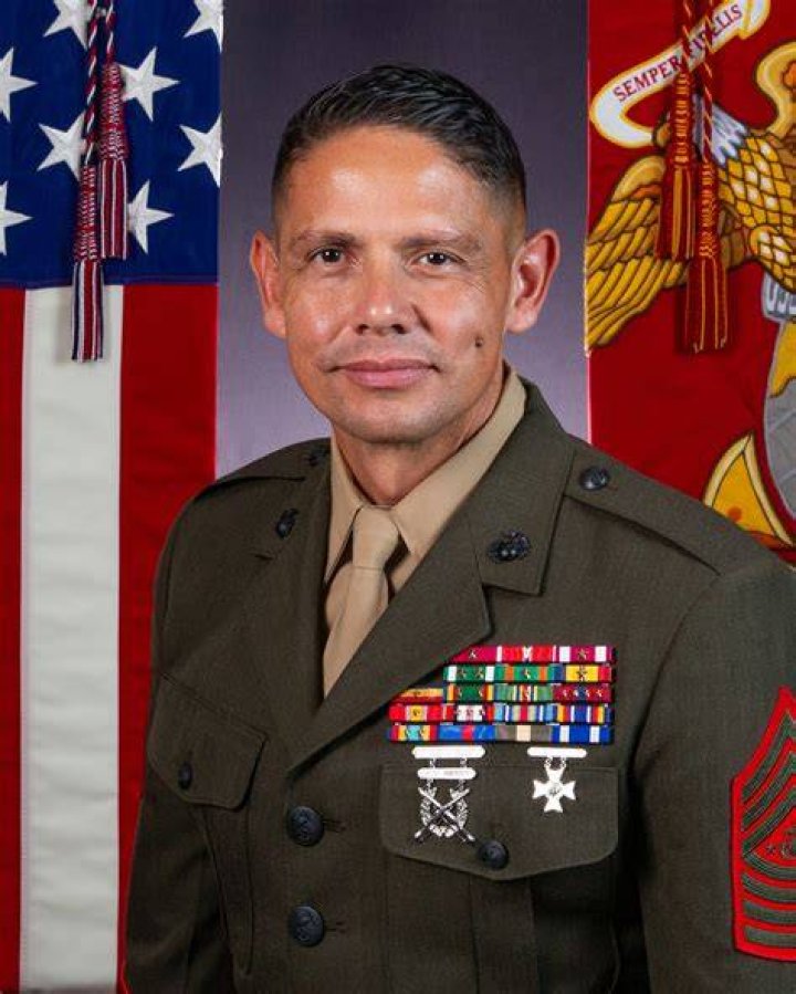 Mike Ruiz Biography, Age, Height, Wife, Net Worth, Family