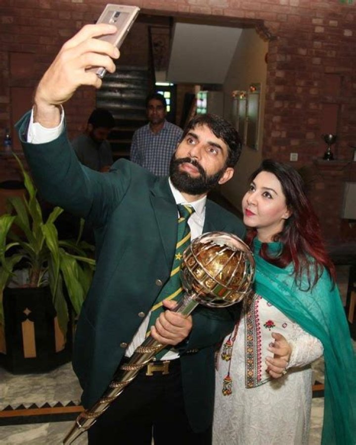 Misbah-ul-Haq Biography, Age, Height, Wife, Net Worth, Family