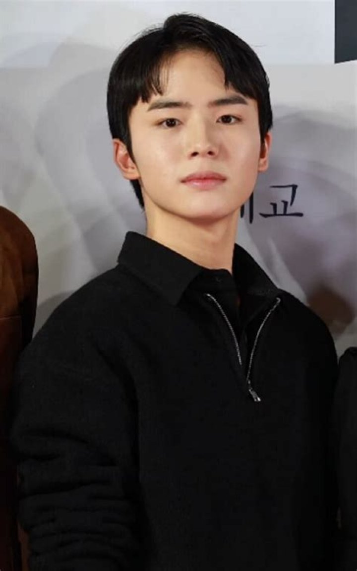 Moon Woo-Jin Biography, Age, Height, Wife, Net Worth, Family