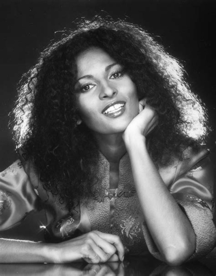 Pam Grier Biography, Age, Height, Husband, Net Worth, Family