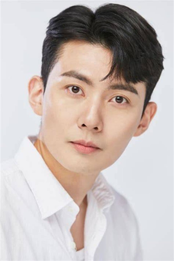 Park Se-jun Biography, Age, Height, Wife, Net Worth, Family