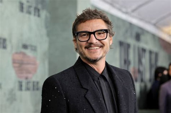 Pedro Pascal Biography, Age, Height, Wife, Net Worth, Family