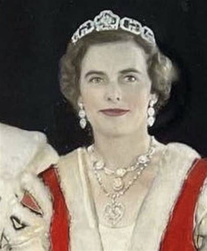 Penelope Knatchbull, Countess Mountbatten of Burma Biography, Age, Height, Husband, Net Worth, Family