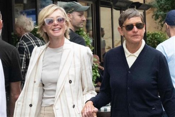 Portia de Rossi Biography, Age, Height, Husband, Net Worth, Family