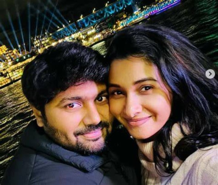 Priya Bhavani Shankar Biography, Age, Height, Husband, Net Worth, Family