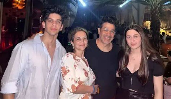 Rajat Kapoor Biography, Age, Height, Wife, Net Worth, Family