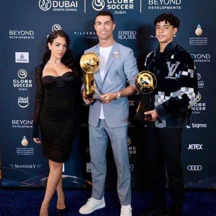 Renaldo Snipes biografía, edad, altura, esposo, net worth, familia
