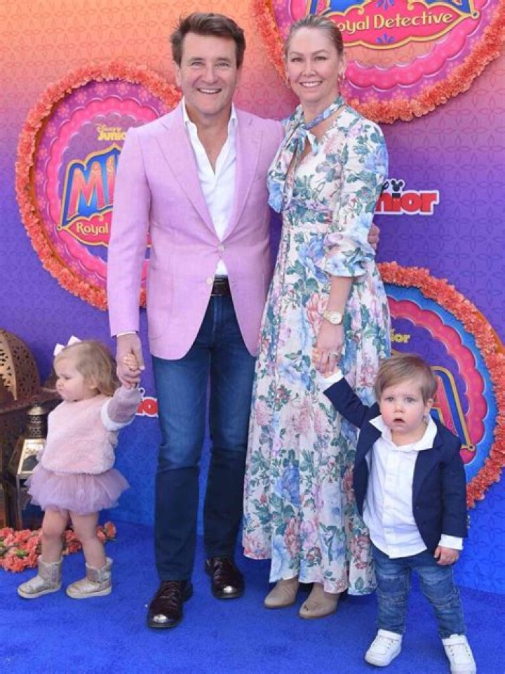 Robert Herjavec Biography, Age, Height, Wife, Net Worth, Family