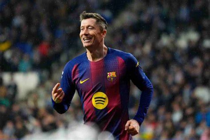 Robert Lewandowski biografía, edad, altura, esposo, net worth, familia