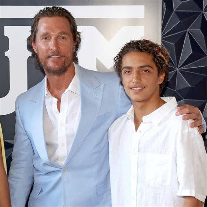 Rooster McConaughey biografía, edad, altura, esposo, net worth, familia