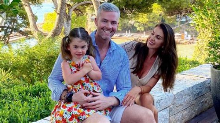 Ryan Serhant Biography, Age, Height, Wife, Net Worth, Family