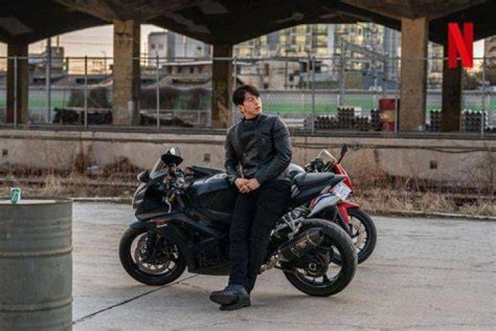 Ryu Soo-young Biography, Age, Height, Wife, Net Worth, Family