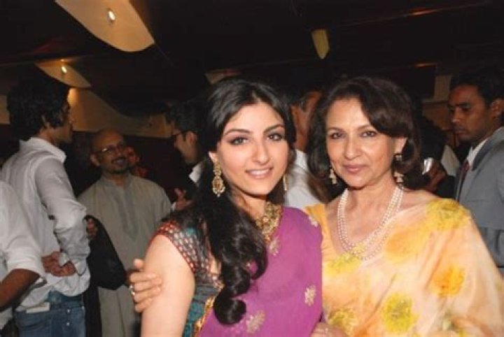 Sharmila Tagore Biography, Age, Height, Husband, Net Worth, Family