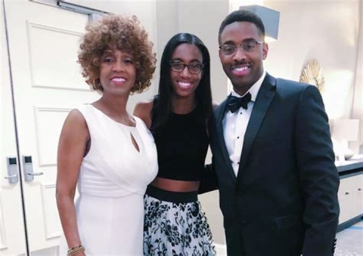 Stanley Wilson Jr. biografía, edad, altura, esposo, net worth, familia