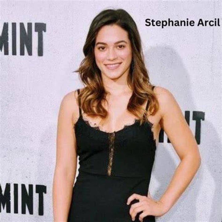 Stephanie Arcila Biography, Age, Height, Husband, Net Worth, Family