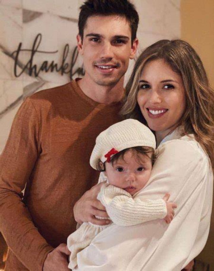 Tanner Novlan Biography, Age, Height, Wife, Net Worth, Family