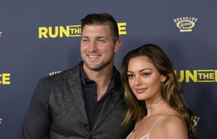 Tim Tebow Biography, Age, Height, Wife, Net Worth, Family