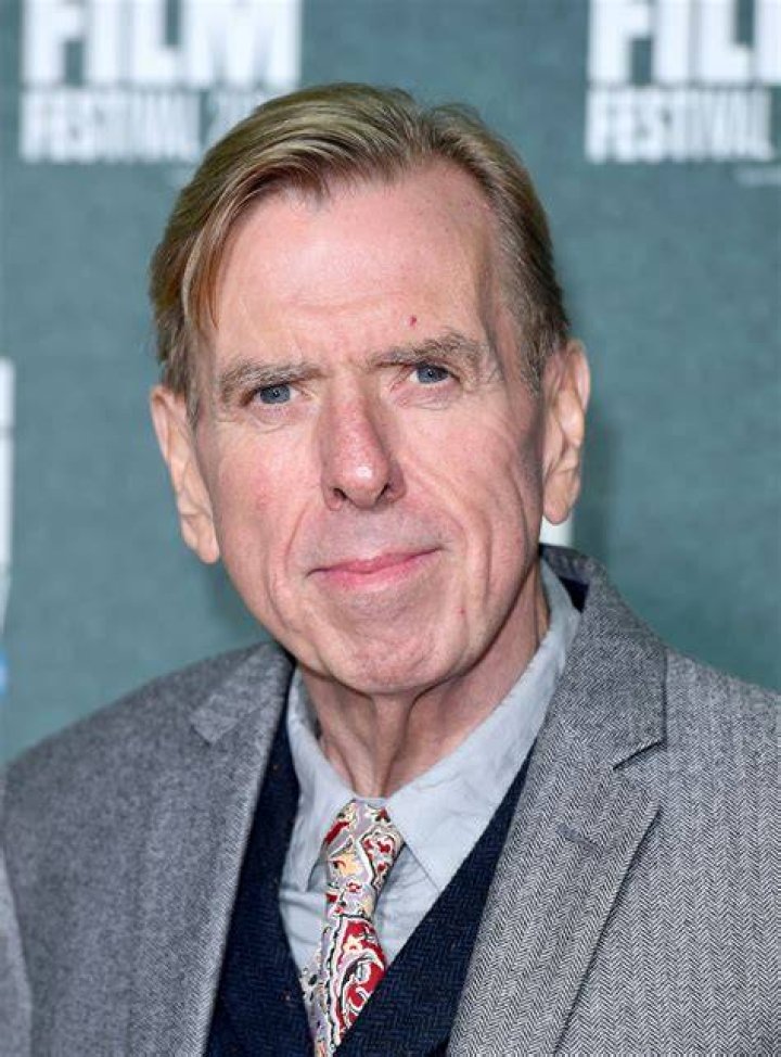 Timothy Spall Biography, Age, Height, Wife, Net Worth, Family