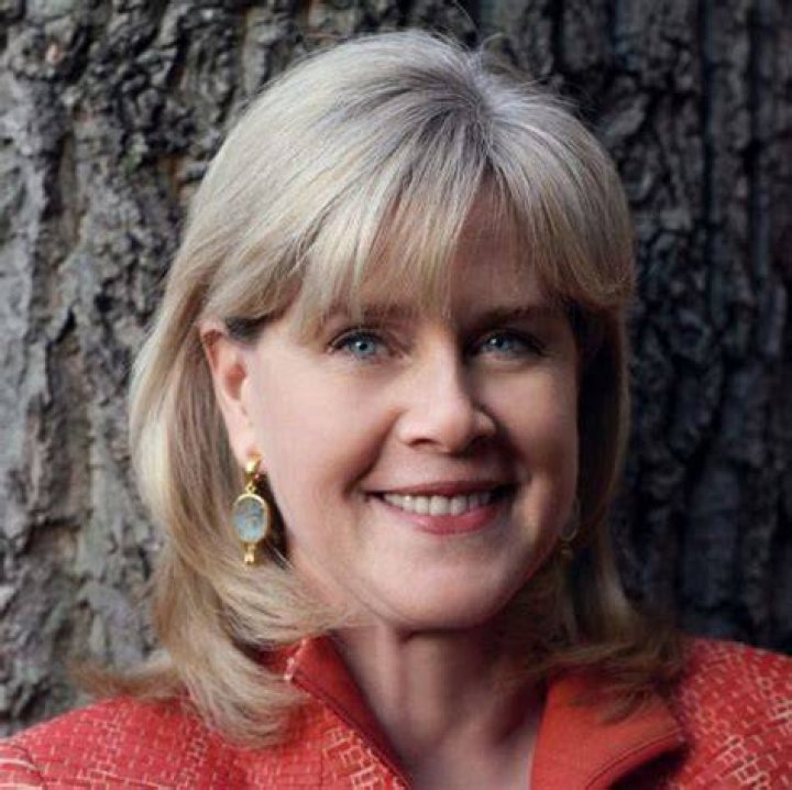 Tipper Gore Biography, Age, Height, Husband, Net Worth, Family