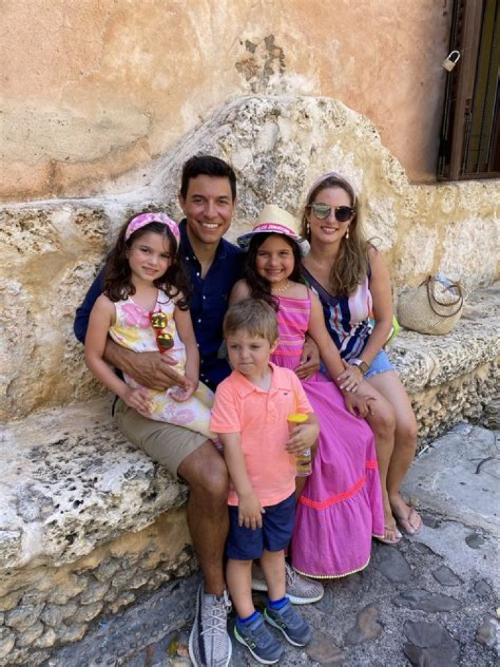 Tom Llamas Biography, Age, Height, Wife, Net Worth, Family