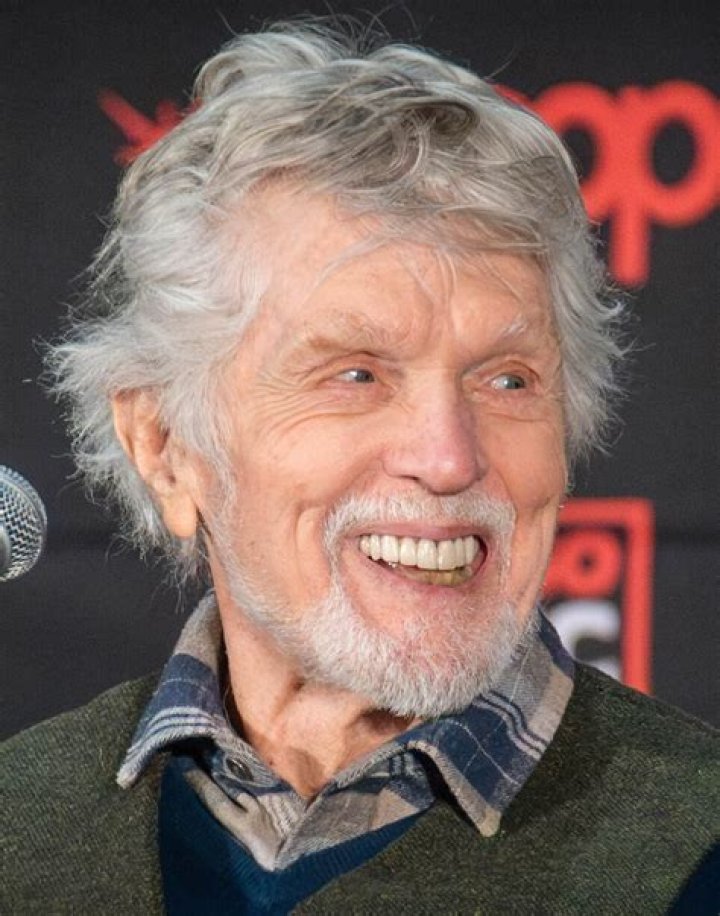 Tom Skerritt Biography, Age, Height, Wife, Net Worth, Family