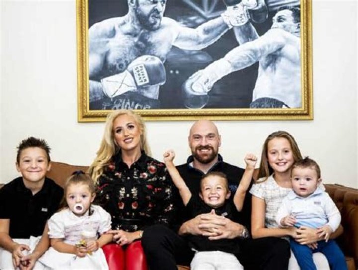 Tyson Fury Biography, Age, Height, Wife, Net Worth, Family