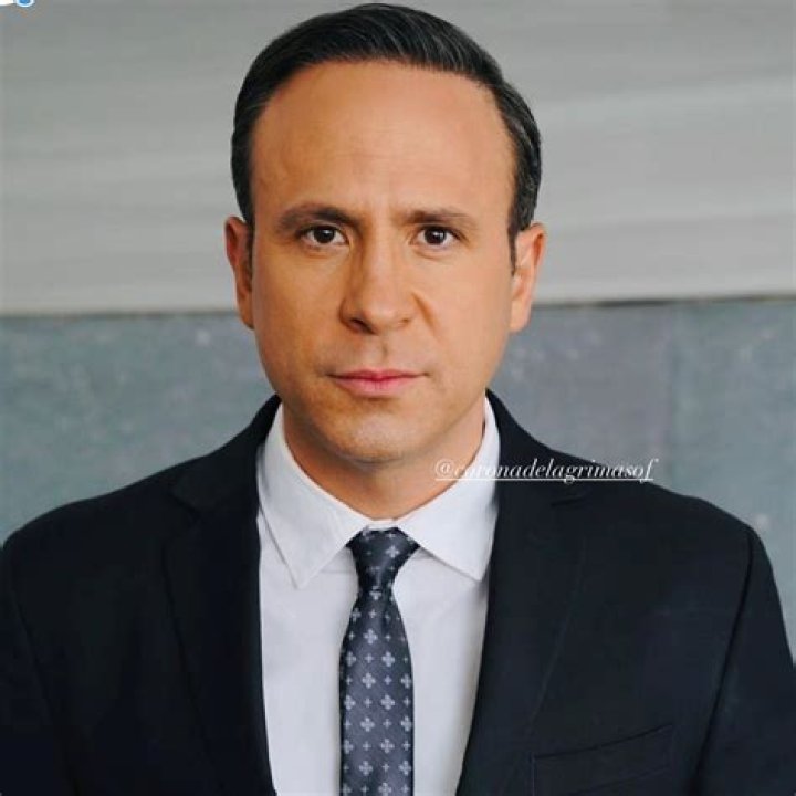 Ulises de la Torre Biography, Age, Height, Wife, Net Worth, Family