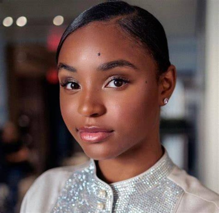 Vanessa James Biography, Age, Height, Husband, Net Worth, Family