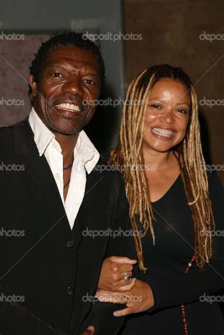 Vondie Curtis-Hall Biography, Age, Height, Wife, Net Worth, Family