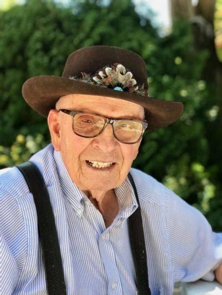 Wally Dallenbach Jr. Biography, Age, Height, Wife, Net Worth, Family