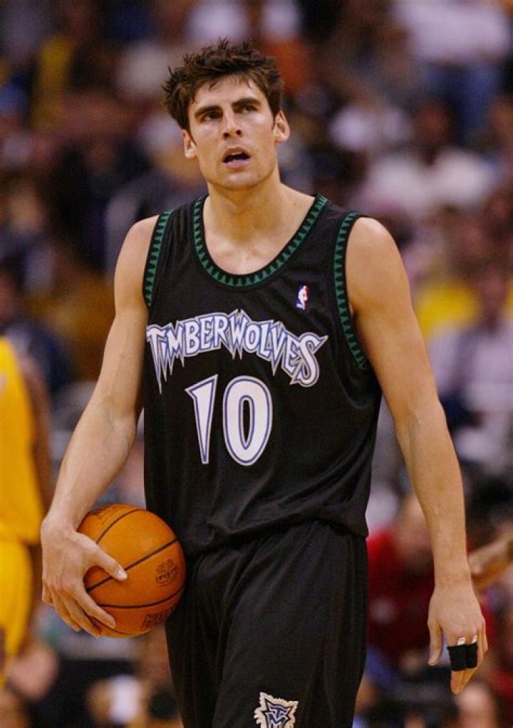 Wally Szczerbiak Biography, Age, Height, Wife, Net Worth, Family