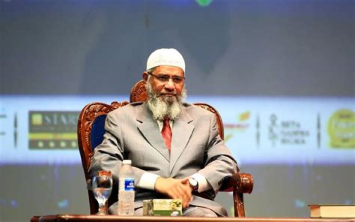 Zakir Naik Biography, Age, Height, Wife, Net Worth, Family